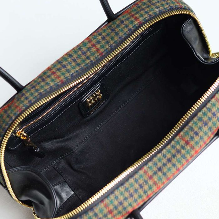 MIUMIU ショルダーバッグ キャンバス ボーリングバッグ 28×12×9cm
