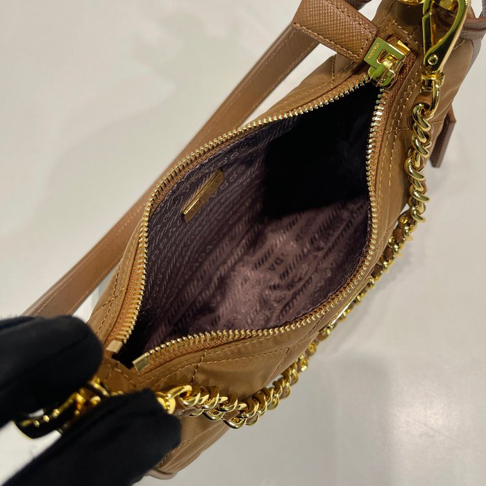 プラダ ショルダーバッグ ホーボー 23×17×6.5cm