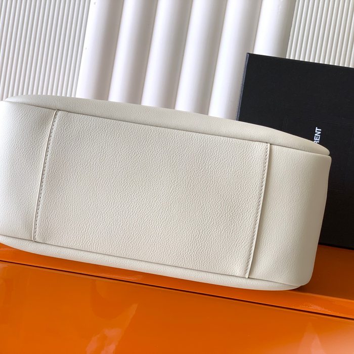 サンローラン ショルダーバッグ LE5A7 30×31×13cm