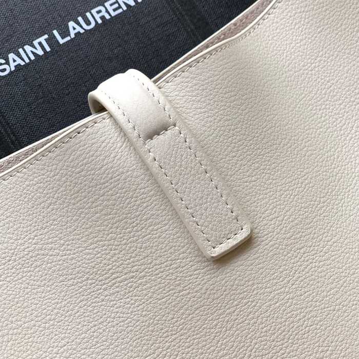 サンローラン ショルダーバッグ LE5A7 30×31×13cm