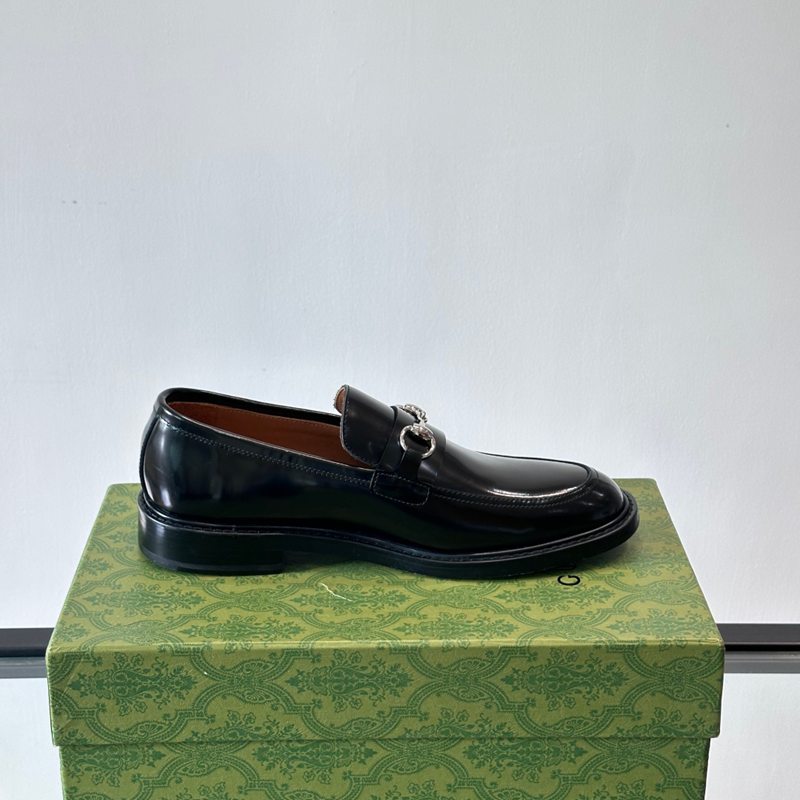 グッチ メンズ ビジネスシューズ 39-44