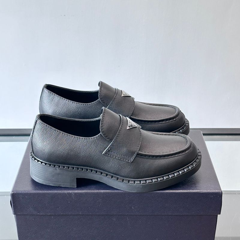 プラダ メンズ ローファー 39-44 プラダ メンズ ローファー 39-44