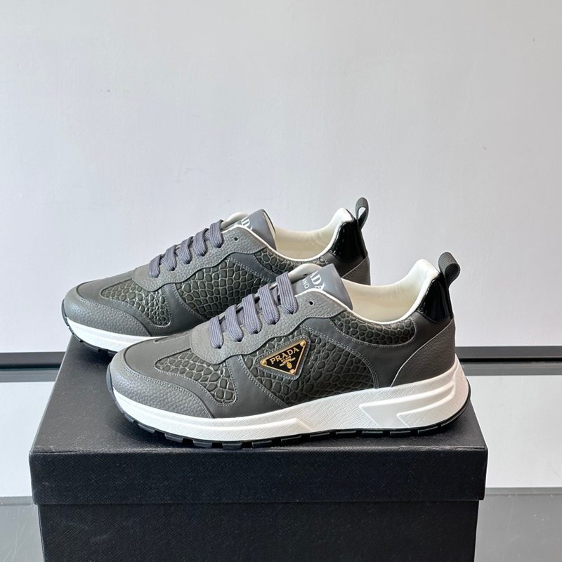 プラダ メンズ スニーカー 39-44