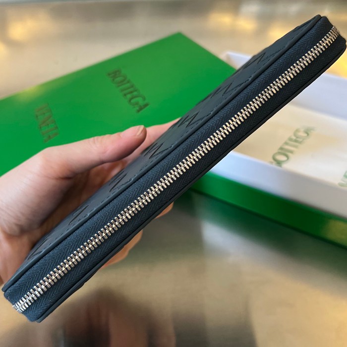 BOTTEGA VENETA イントレチャート ロングウォレット メンズ 19×10×2cm