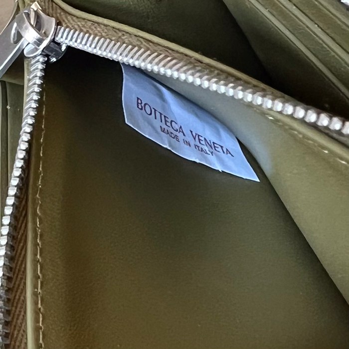 BOTTEGA VENETA イントレチャート ロングウォレット メンズ 19×10×2cm