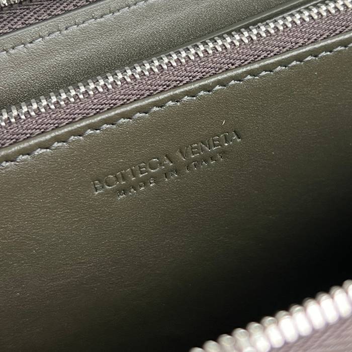 BOTTEGA VENETA イントレチャート ロングウォレット メンズ 19×10×2cm