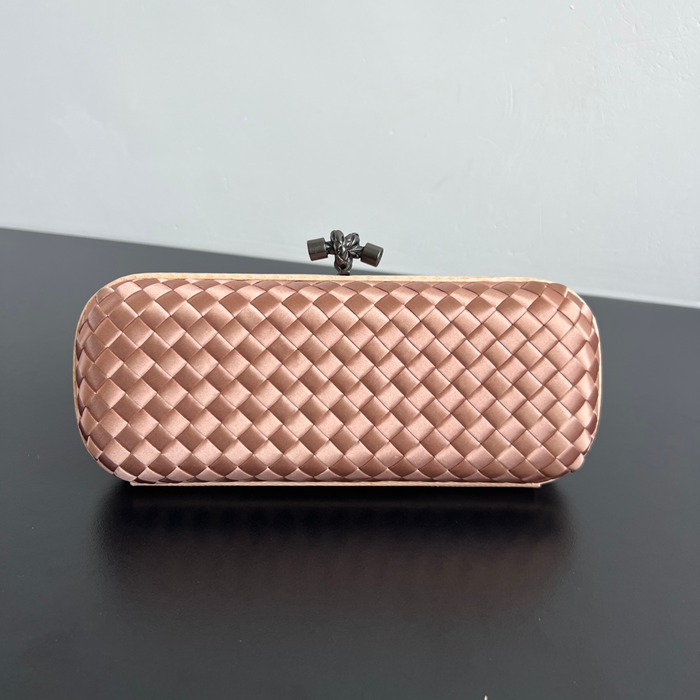 BOTTEGA VENETA ノット シルク編み クラッチバッグ レディース 25×10×5cm