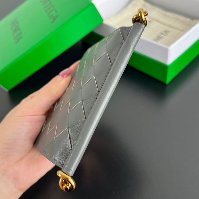 BOTTEGA VENETA ソルスティス 二つ折り財布 スモール レディース 11.5×10×1cm