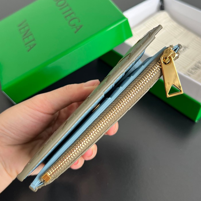 BOTTEGA VENETA イントレチャート 二つ折り財布 ユニセックス 14.5×9.5cm