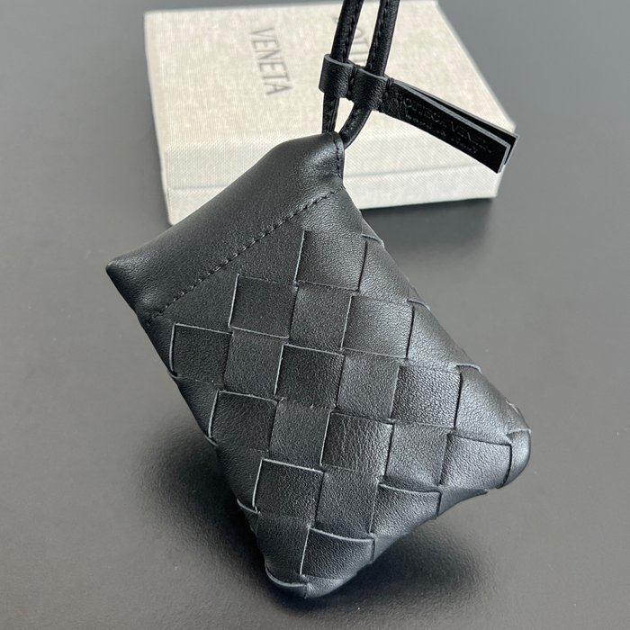 BOTTEGA VENETA 編み込み カードケース チャーム レディース 11×8.5cm