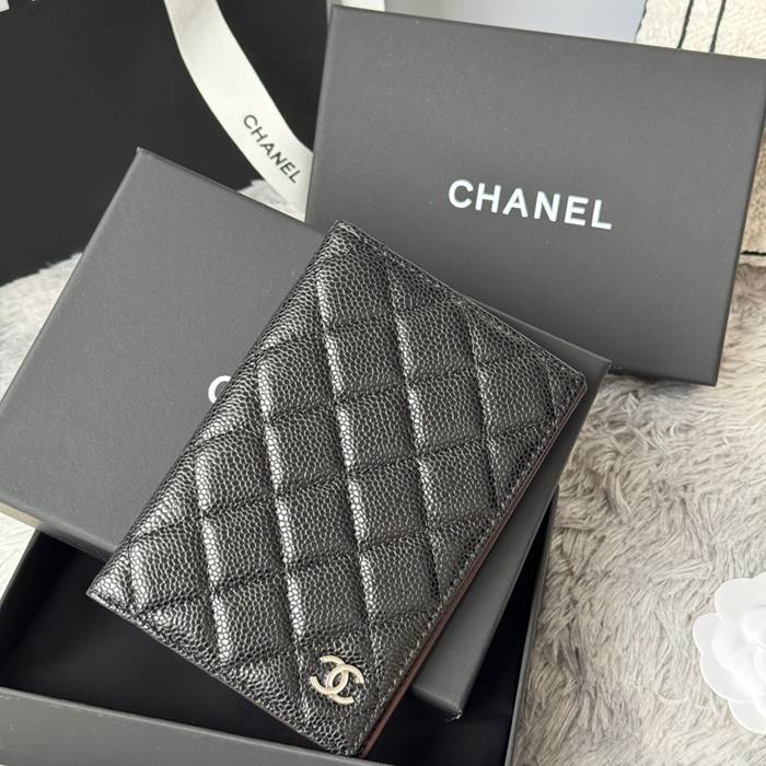 CHANEL パスポートケース カーフレザー ユニセックス 14.5×10.5×2cm