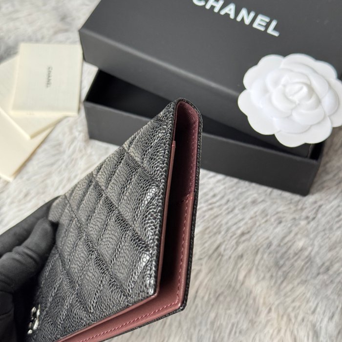 CHANEL パスポートケース カーフレザー ユニセックス 14.5×10.5×2cm