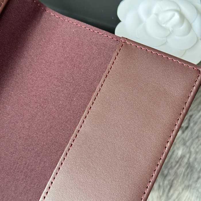 CHANEL パスポートケース カーフレザー ユニセックス 14.5×10.5×2cm