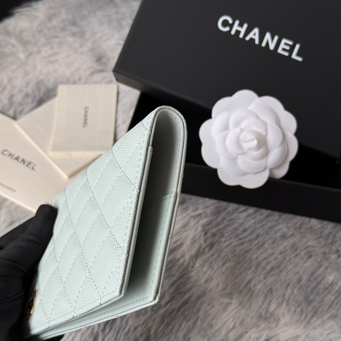 CHANEL パスポートケース カーフレザー ユニセックス 14.5×10.5×2cm