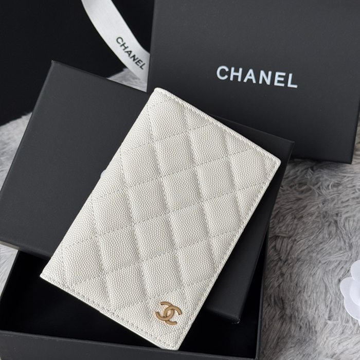 CHANEL パスポートケース カーフレザー ユニセックス 14.5×10.5×2cm