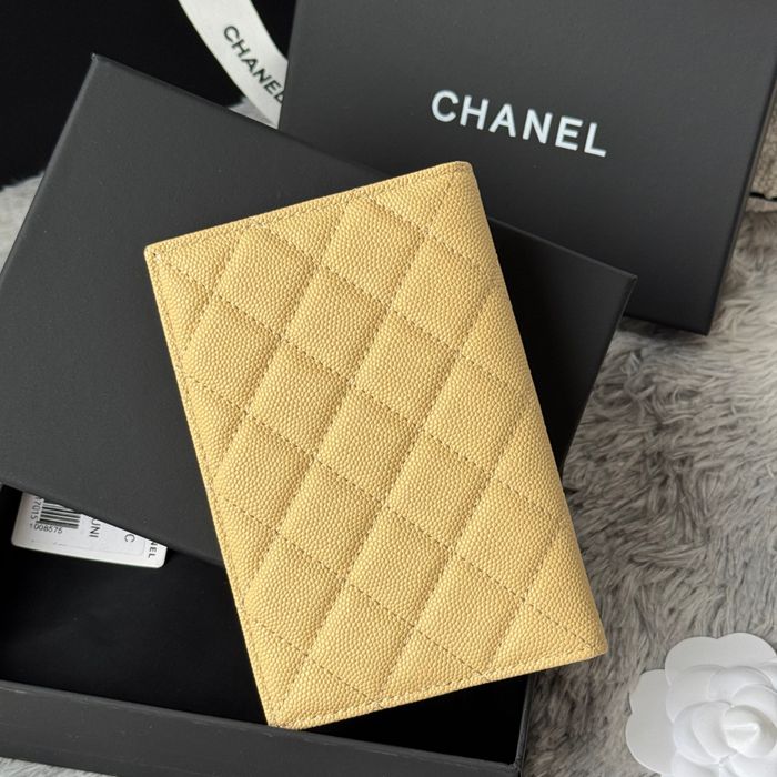 CHANEL パスポートケース カーフレザー ユニセックス 14.5×10.5×2cm
