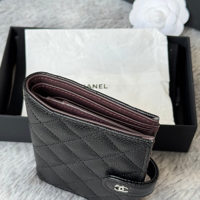 CHANEL パスポートケース カーフレザー ユニセックス 15×10×3cm