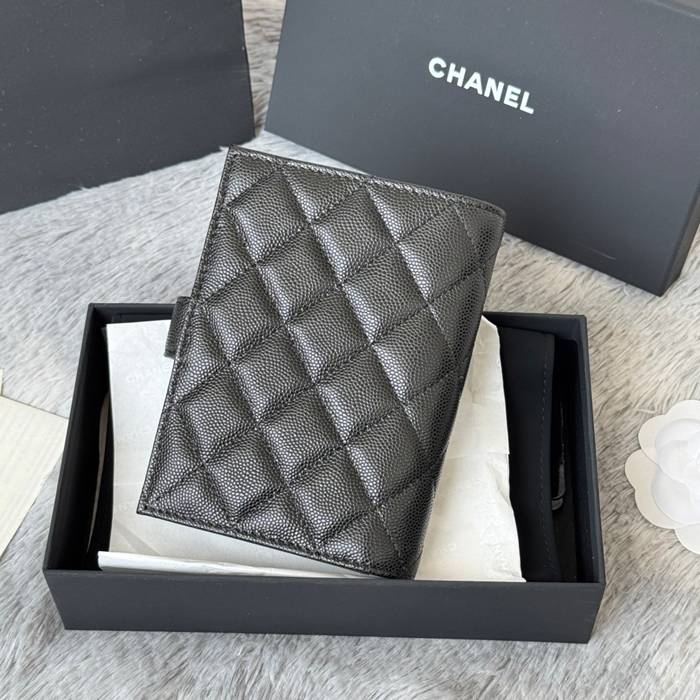 CHANEL パスポートケース カーフレザー ユニセックス 15×10×3cm