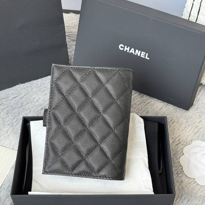CHANEL パスポートケース カーフレザー ユニセックス 15×10×3cm