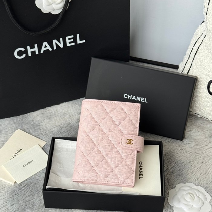 CHANEL パスポートケース カーフレザー ユニセックス 15×10×3cm