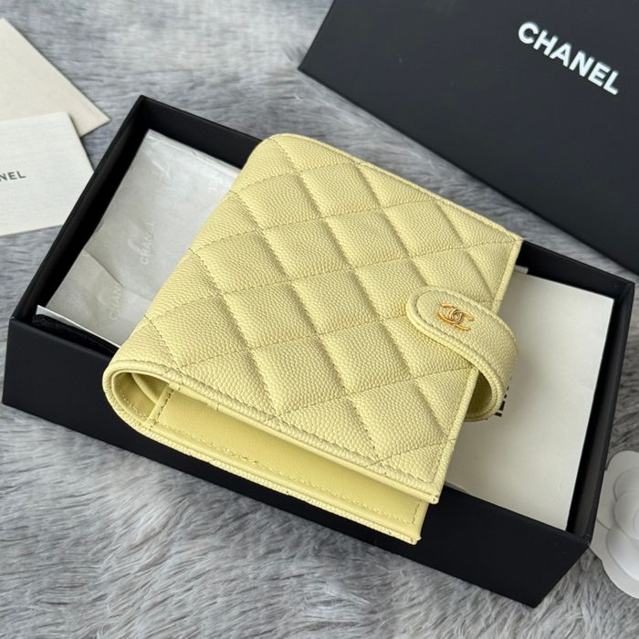 CHANEL パスポートケース カーフレザー ユニセックス 15×10×3cm