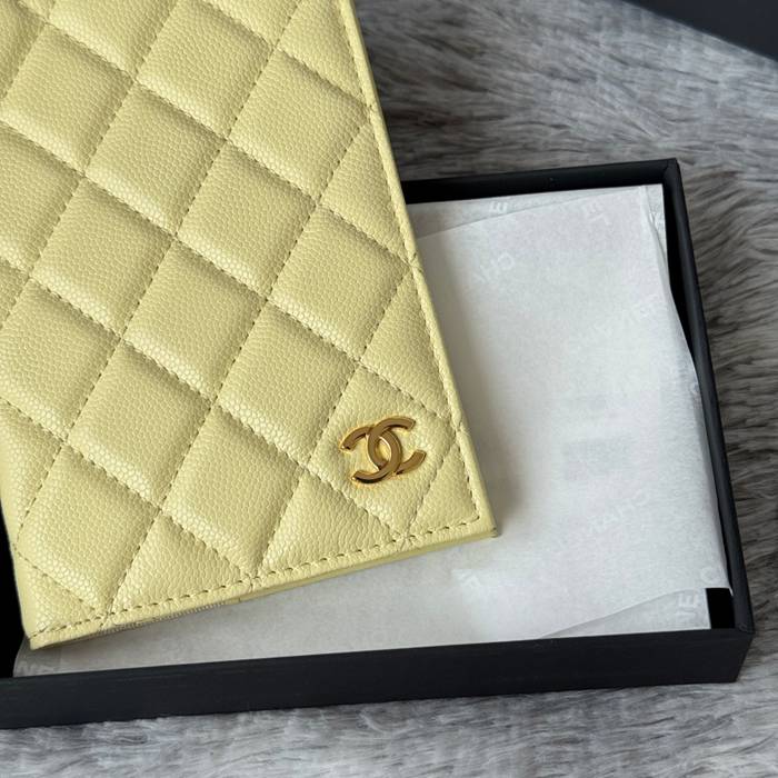CHANEL パスポートケース カーフレザー ユニセックス 14.5×10.5×2cm