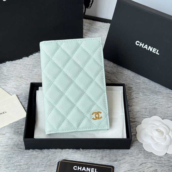 CHANEL パスポートケース カーフレザー ユニセックス 14.5×10.5×2cm