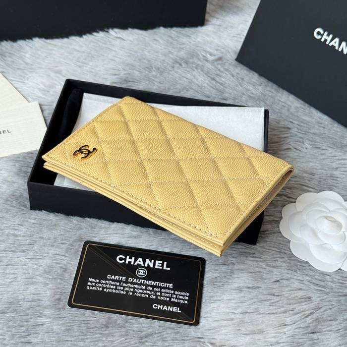 CHANEL パスポートケース カーフレザー ユニセックス 14.5×10.5×2cm