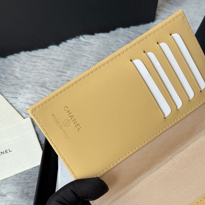 CHANEL パスポートケース カーフレザー ユニセックス 14.5×10.5×2cm