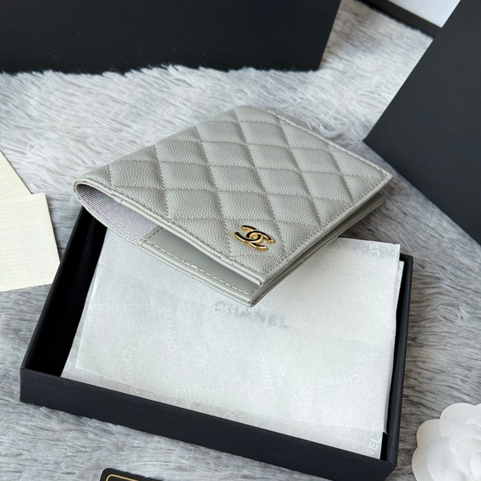 CHANEL パスポートケース カーフレザー ユニセックス 14.5×10.5×2cm