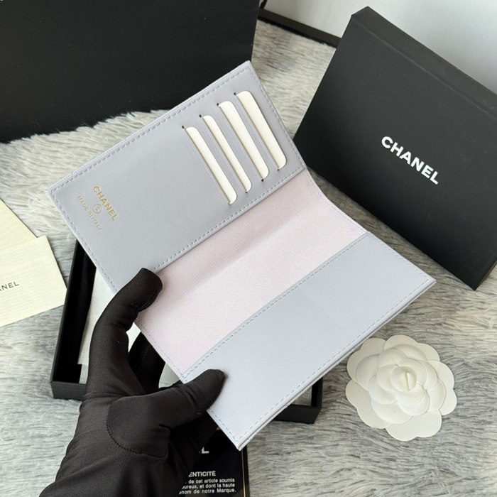 CHANEL パスポートケース カーフレザー ユニセックス 14.5×10.5×2cm