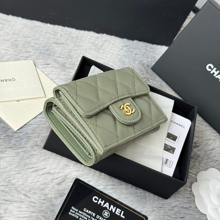 CHANEL 三つ折りカードケース カーフレザー レディース 10.5×7.5×3cm