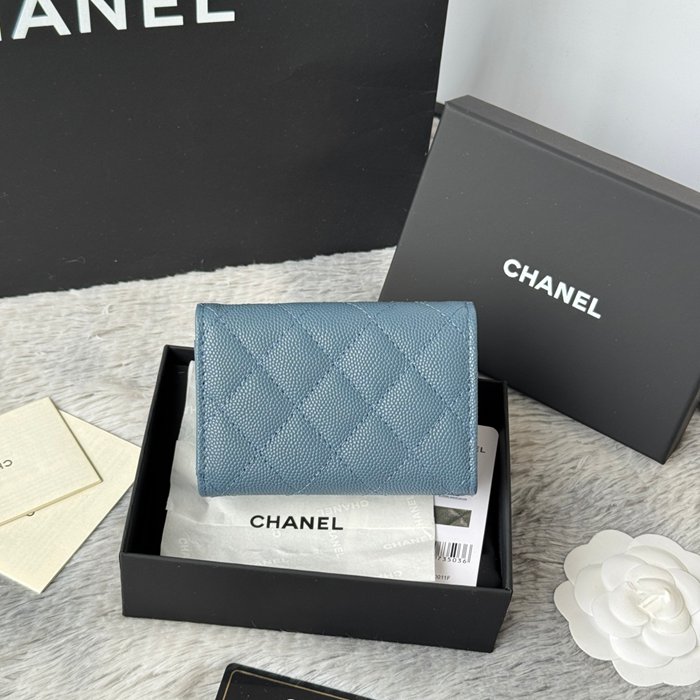 CHANEL 三つ折りカードケース カーフレザー レディース 10.5×7.5×3cm