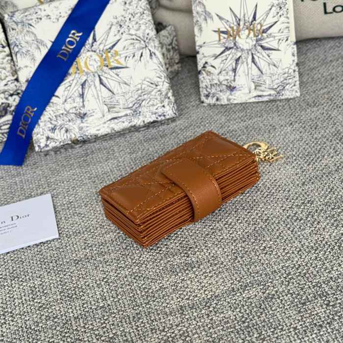 DIOR レディディオール 5スロットカードケース ラムスキン レディース 10.4×7×2cm