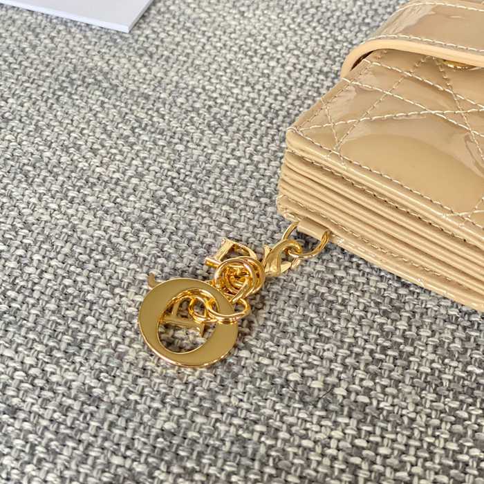 DIOR レディディオール 5スロットカードケース ラムスキン レディース 10.4×7×2cm