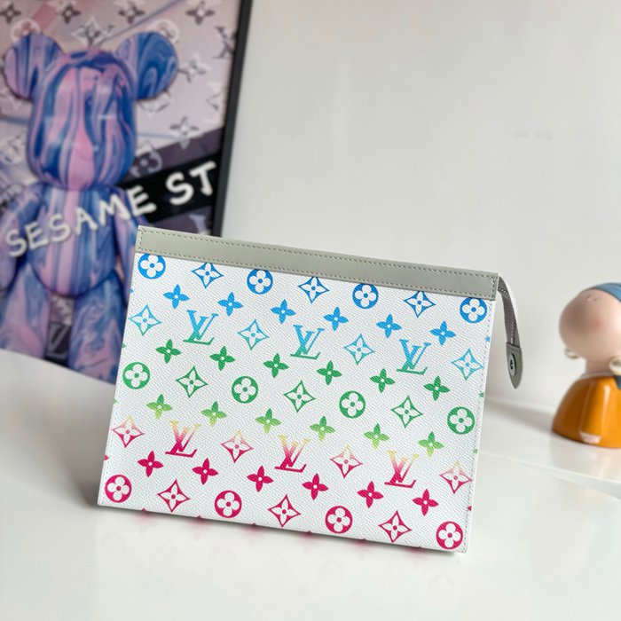 LOUIS VUITTON ポシェット ボヤージュ モノグラム グラデーション メンズ 26×20×5cm LOUIS VUITTON ポシェット ボヤージュ モノグラム グラデーション メンズ 26×20×5cm