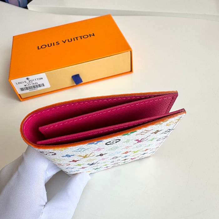LOUIS VUITTON パスポートケース モノグラム マルチカラー レディース 14×10×2.5cm