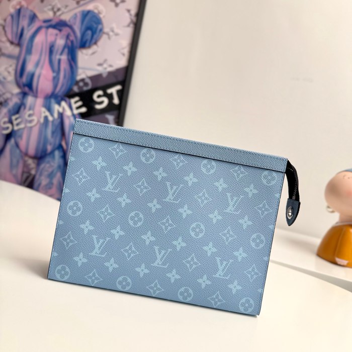 LOUIS VUITTON ポシェット ボヤージュ モノグラム キャンバス メンズ 26×20×5cm LOUIS VUITTON ポシェット ボヤージュ モノグラム キャンバス メンズ 26×20×5cm