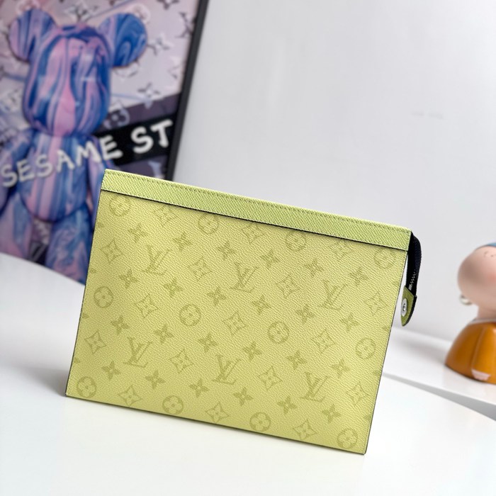 LOUIS VUITTON ポシェット ボヤージュ モノグラム キャンバス メンズ 26×20×5cm LOUIS VUITTON ポシェット ボヤージュ モノグラム キャンバス メンズ 26×20×5cm