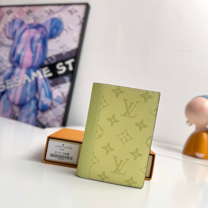 LOUIS VUITTON パスポートケース タイガ×モノグラム メンズ 14×10×2.5cm LOUIS VUITTON パスポートケース タイガ×モノグラム メンズ 14×10×2.5cm
