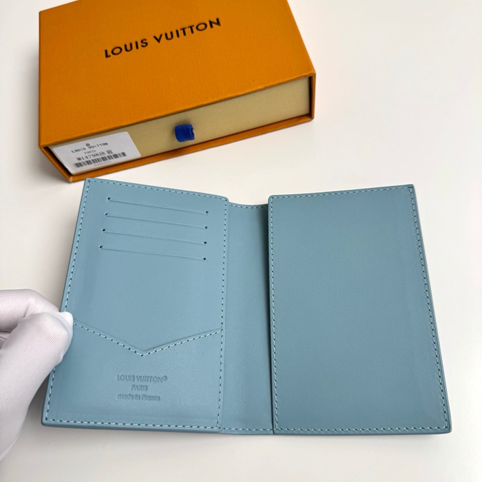 LOUIS VUITTON パスポートケース モノグラム シャドウ レザー メンズ 14×10×2.5cm