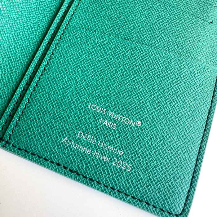LOUIS VUITTON ブラッサ ウォレット モノグラム キャンバス メンズ 19×10×2cm