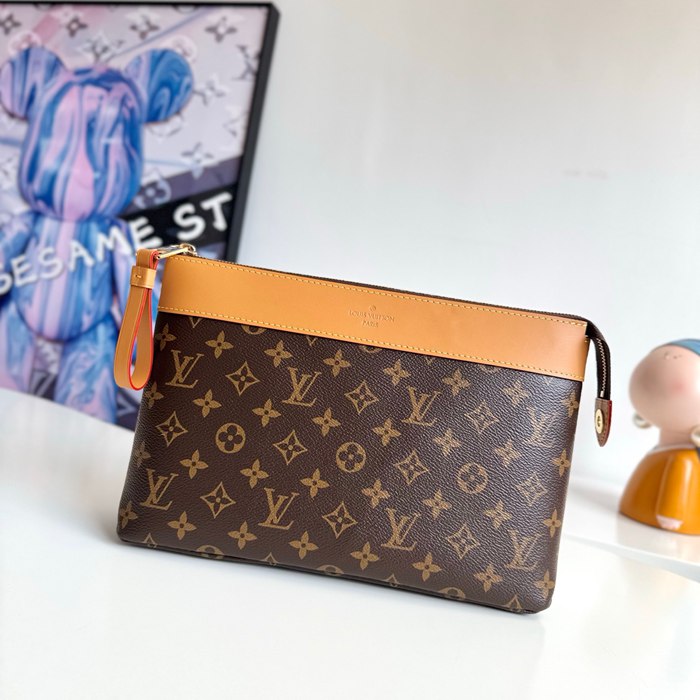 LOUIS VUITTON ポシェット ボヤージュ スープル モノグラム キャンバス メンズ 30×21×7.5cm LOUIS VUITTON ポシェット ボヤージュ スープル モノグラム キャンバス メンズ 30×21×7.5cm