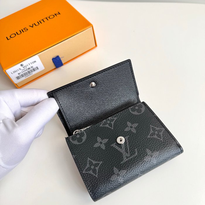 LOUIS VUITTON ヴィクトリーヌ ウォレット モノグラム エクリプス メンズ 11.5×9×2.5cm