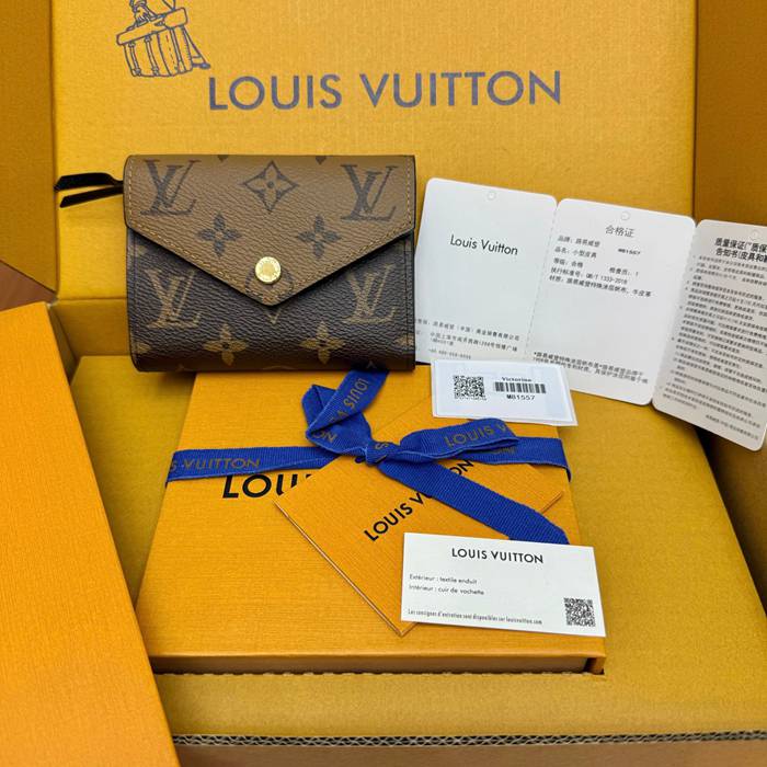 LOUIS VUITTON ヴィクトリーヌ ウォレット モノグラム キャンバス メンズ 12×9.5×2.5cm