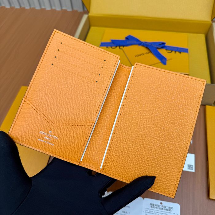 LOUIS VUITTON パスポートケース モノグラム キャンバス メンズ 10×14×2.5cm