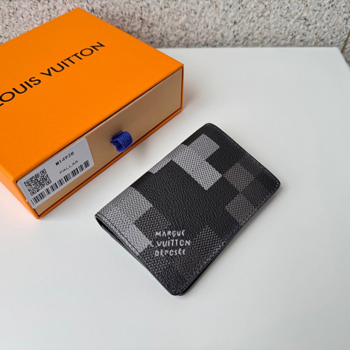 LOUIS VUITTON ポケット オーガナイザー ダモフラージュ メンズ 8×11×1cm