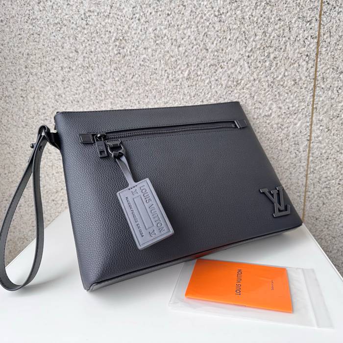 LOUIS VUITTON テイクオフ ポーチ カーフレザー メンズ 30×22×5cm