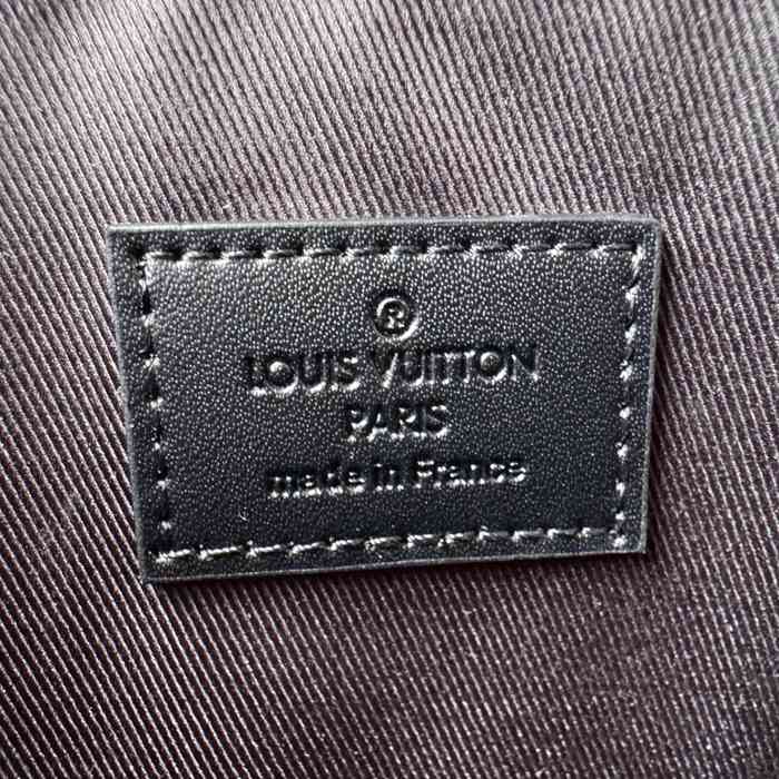 LOUIS VUITTON テイクオフ ポーチ カーフレザー メンズ 30×22×5cm