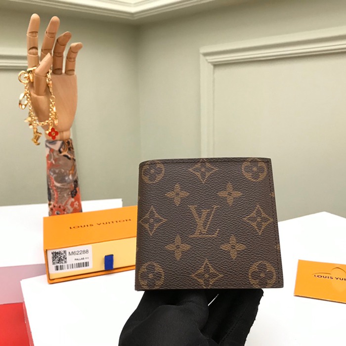 LOUIS VUITTON マルコ ウォレット モノグラム キャンバス メンズ 10.5×10.5cm LOUIS VUITTON マルコ ウォレット モノグラム キャンバス メンズ 10.5×10.5cm
